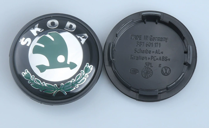 Jeu de 4 enjoliveurs pour Skoda 65 mm
