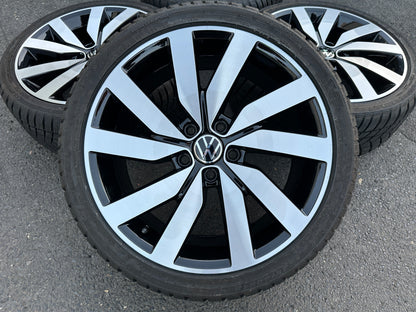 Kompletträder Original Volkswagen Marseille Alufelgen Golf VIII 8 GTI 225/40R18 7,5jx18 ET51 5x112. Top