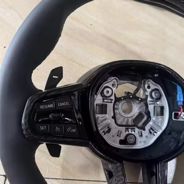 Volant sport pour BMW – carbone et cuir, bleu, repère à 12 heures