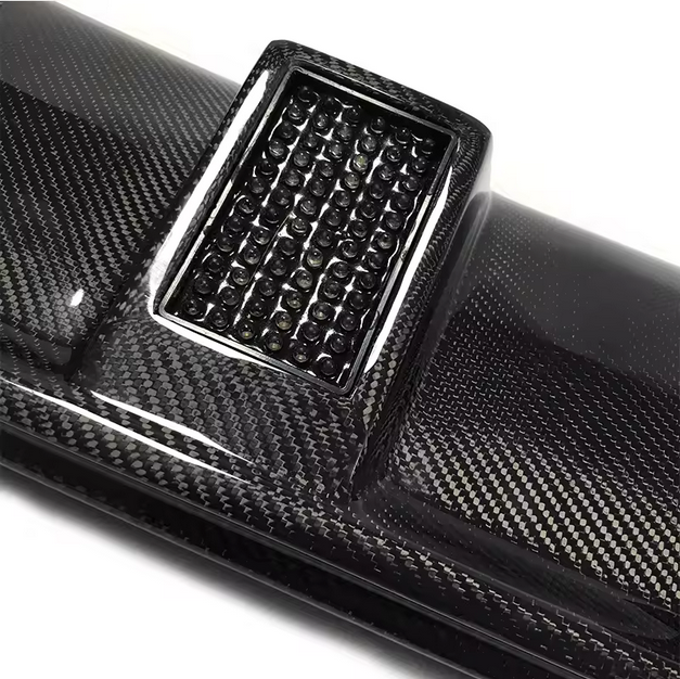 Diffuseur en fibre de carbone avec guide de lumière LED pour Mercedes-Benz W205 C63 AMG (2015–2018)