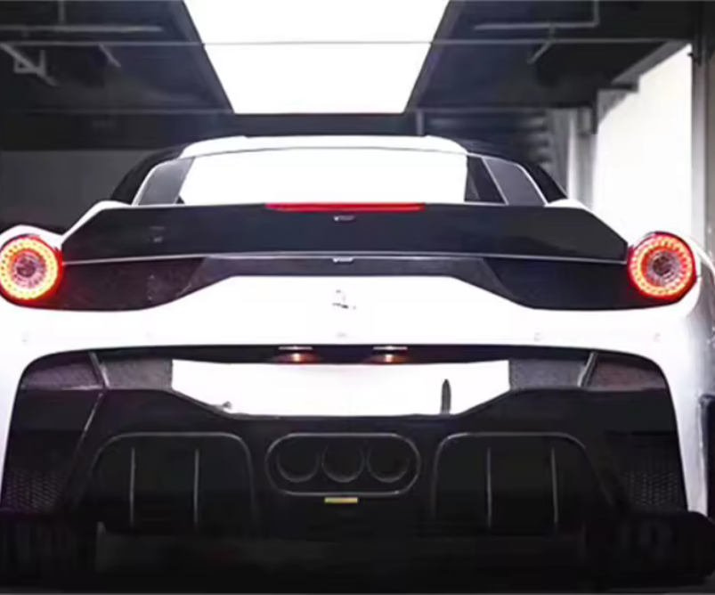 Pare-chocs arrière semi-carbone pour Ferrari 458 (2011–2014)