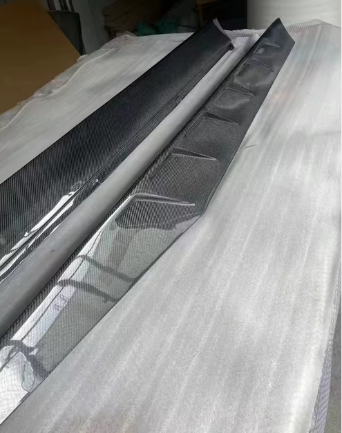 Bas de caisse en carbone véritable 3K (style Novi-tec) pour Lamborghini Aventador LP700 / LP720