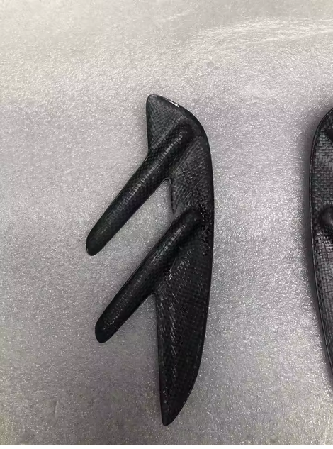 Dry Carbon Front Fender Trim Accessories for BMW G82 G83 M4 2021+ – 2 Pieces Original Style