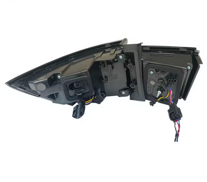 LED taillight upgrade with dynamic turn signals for Land Rover Discovery Sport 2016–2019