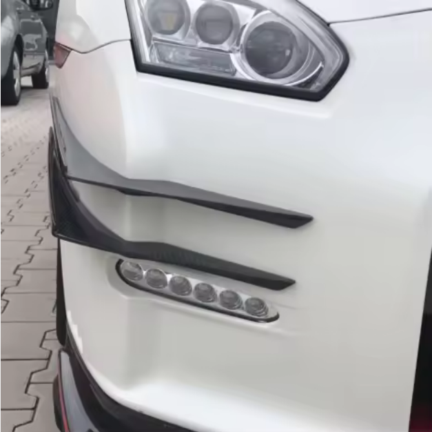Carbon Front Canards für Nissan GT-R R35 (2010–2015)