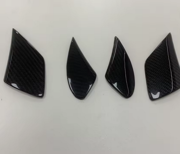 Dry Carbon side vent cover for McLaren Artura