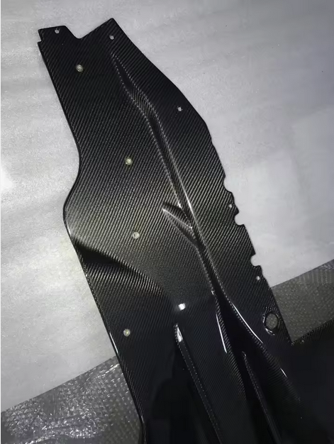 Diffuseur arrière en carbone sec pour McLaren 650S