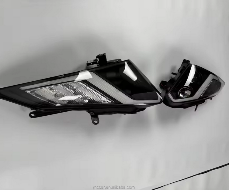 LED Scheinwerfer Set für Nissan GTR R35 (12V, 35W, 5000K)