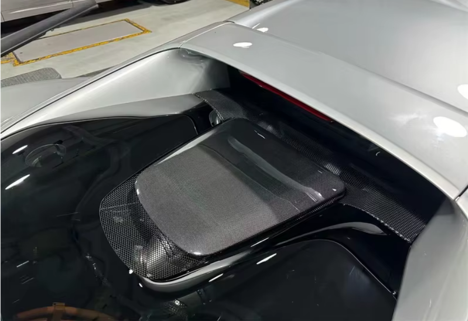 Cache-moteur arrière en fibre de carbone sèche pour Ferrari 296 GTB