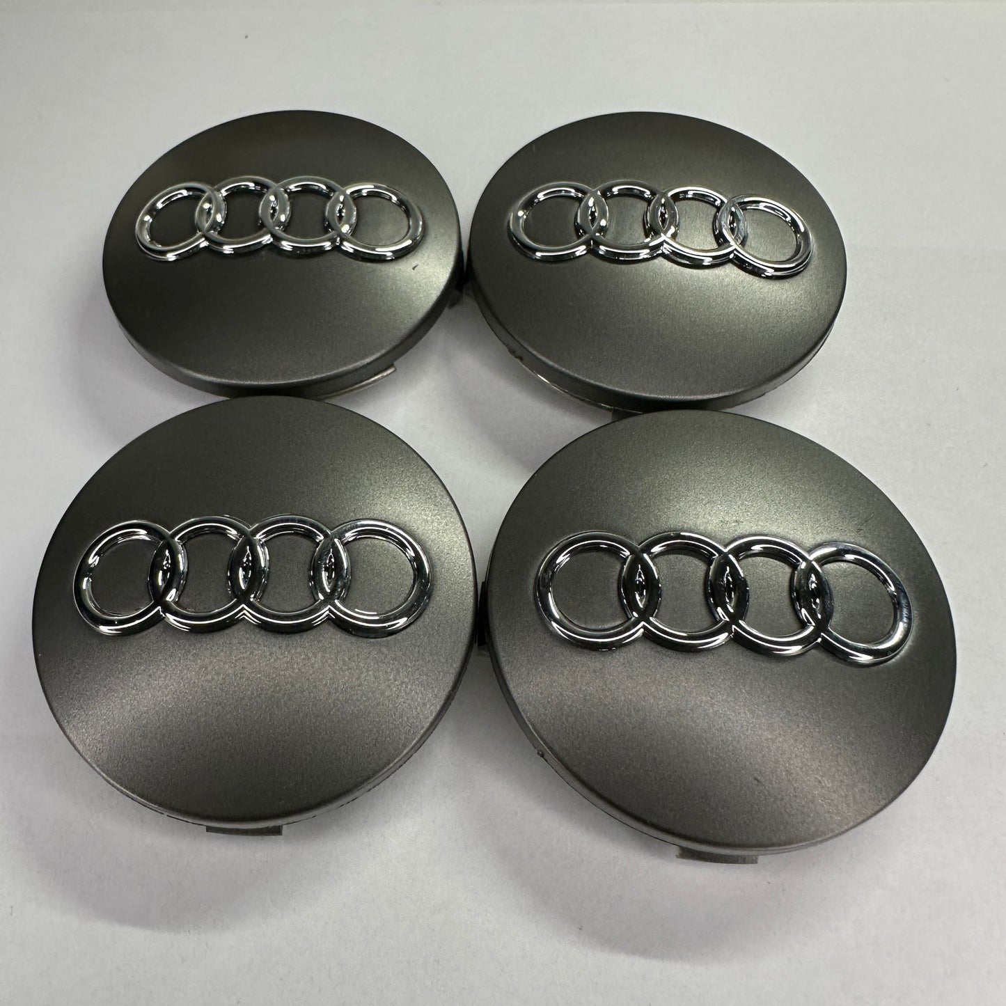 4x Audi kompatible Nabendeckel 60mm Matt Grau