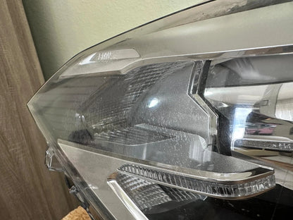 Original Scheinwerfer rechts Headlight BMW X1 F48